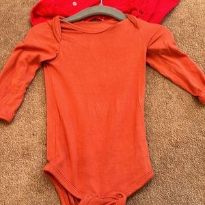 Kyte baby Clementine 3-6 long sleeve bodysuit EUC